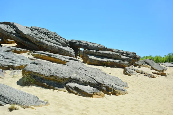 Mnoho Obrovských Kamenů Stepi Starověké Svatyně Archeologické Rezervaci Stone Tomb — Stock fotografie