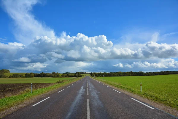 Two Lane Asphalt Country Road Leaving Horizon Landscape View Non — Stock Photo, Image
