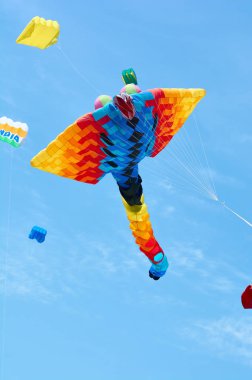 Trykhaty, Mykolaiv bölgesi, Ukrayna - 18 Mayıs 2019: Kitefest, Tryhutty Uluslararası Uçurtma Festivali 2019 Trykhaty, Ukrayna. Yıllık kitefest.