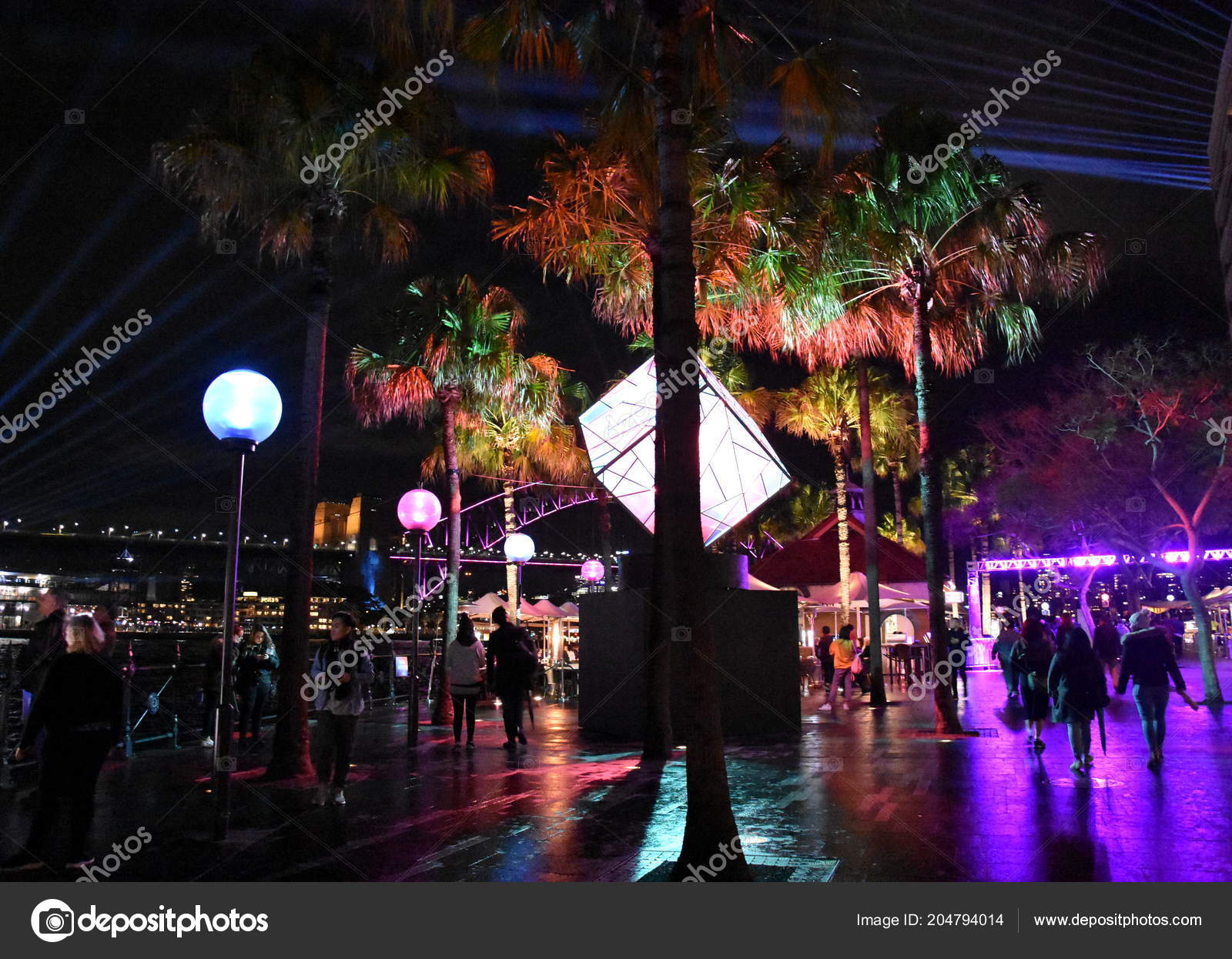 Sydney Australia Jun 2018 People Enjoy Vivid Sydney Festival