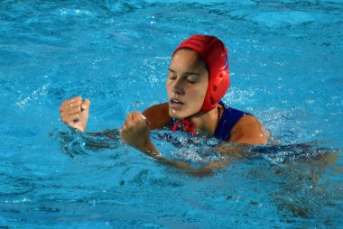 Budapest, Macaristan - 20 Temmuz 2017: Ön eleme, Gangl Edina (Hun) kaleci. Fina Waterpolo Dünya Şampiyonası 2017 yılında Alfred Hajos yüzme merkezinde düzenlendi.