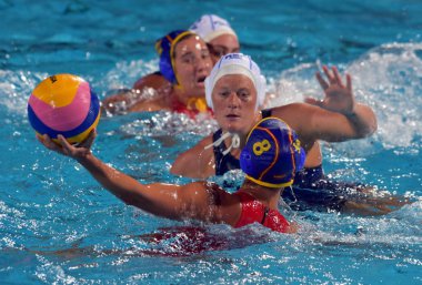 Budapest, Macaristan - 20 Temmuz 2017: Ön eleme İspanyol ekibi, Pena Carrasco Maria del Pilar (Esp) oyuncu. Alfred Hajos yüzme merkezinde Fina Waterpolo Dünya Şampiyonası düzenlendi.