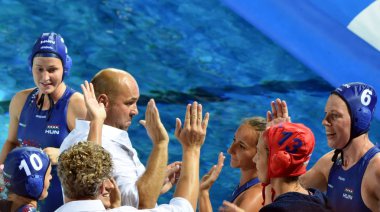 Budapeşte, Macaristan - 20 Temmuz 2017: Mutlu Macar kadın su takımı Hollanda karşı kazandıktan sonra. Fina Waterpolo Dünya Şampiyonası 2017 yılında Alfred Hajos yüzme merkezinde düzenlendi.