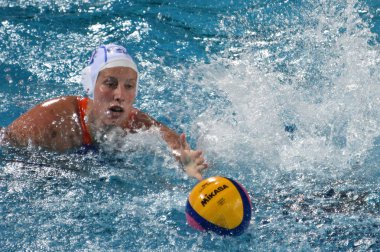 Budapest, Macaristan - 20 Temmuz 2017: Ön eleme, Klaassen Lieke (Ned). Fina Waterpolo Dünya Şampiyonası 2017 yılında Alfred Hajos yüzme merkezinde düzenlendi.