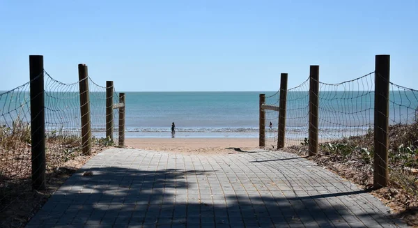 Playa Mar Madera Camino Entrada Entrada Playa Mindil Darwin Territorio — Foto de Stock