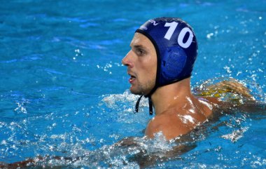 Budapeşte, Macaristan - 27 Temmuz 2017. Varga Denes (10) Macar waterpolo oyuncu yarı final. Fina Waterpolo Dünya Şampiyonası 2017 yılında Alfred Hajos yüzme merkezinde düzenlendi.