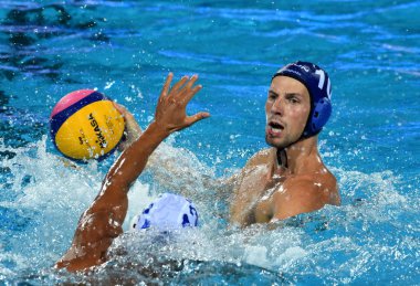 Budapeşte, Macaristan - 27 Temmuz 2017. Varga Denes (10) Macar waterpolo oyuncu yarı final. Fina Waterpolo Dünya Şampiyonası 2017 yılında Alfred Hajos yüzme merkezinde düzenlendi.