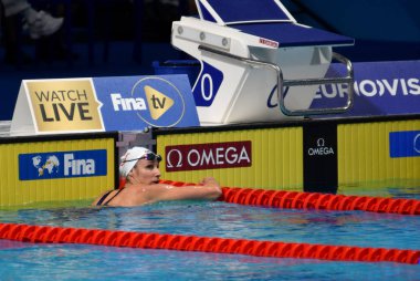 Budapeşte, Macaristan - 25 Temmuz 2017. Verraszto Evelin (Hun) Yüzme freestyle rekabetçi yüzücü. Fina yüzme Dünya Şampiyonası ön ısıtır Duna Arena.