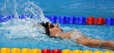 Budapeşte, Macaristan - 28 Temmuz 2017. Rekabetçi yüzücü Rylov Evgeny (Rus) 200 m sırtüstü Final. Duna arenada Fina yüzme Dünya Şampiyonası düzenlendi.