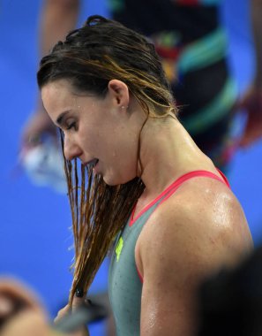 Budapeşte, Macaristan - 28 Temmuz 2017. Rekabetçi yüzücü Burian 200 m sırtüstü yüzme Katalin (Hun). Fina yüzme Dünya Şampiyonası ön ısıtır Duna Arena.