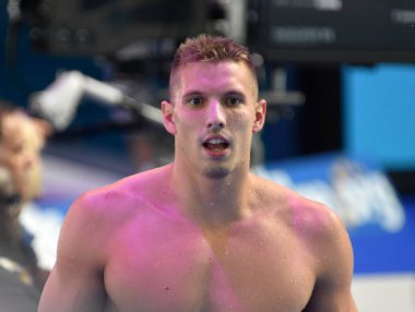 Budapeşte, Macaristan - 25 Temmuz 2017. Son 200m serbest rekabetçi yüzücü Kozma Dominik (Hun). Dünya Şampiyonası Final Duna arenada yüzme Kısa kulvar.