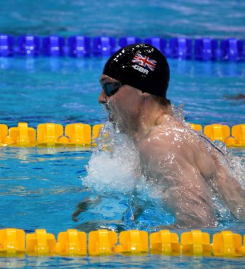 Budapeşte, Macaristan - 27 Temmuz 2017. Rekabetçi yüzücü Murdoch Ross (Gbr) 200 m kurbağalama yarı final. Duna arenada Fina yüzme Dünya Şampiyonası düzenlendi.