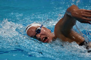 Budapeşte, Macaristan - 25 Temmuz 2017. 1500m serbest son rekabetçi yüzücü Kesely Ajna (Hun). Dünya Şampiyonası Final Duna arenada yüzme Kısa kulvar.