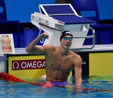 Budapeşte, Macaristan - 28 Temmuz 2017. 200 m kurbağalama Final rekabetçi yüzücü Chupkov Anton (Rus). Duna arenada Fina yüzme Dünya Şampiyonası düzenlendi.
