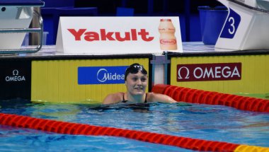 Budapeşte, Macaristan - 28 Temmuz 2017. 50 m kelebek yarı final rekabetçi yüzücü Worrell Kelsi (ABD). Duna arenada Fina yüzme Dünya Şampiyonası düzenlendi