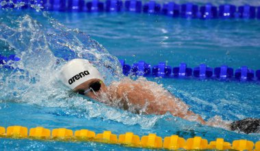 Budapeşte, Macaristan - 30 Temmuz 2017. 400 m bireysel karışık Final rekabetçi yüzücü Verraszto David (Hun). Duna arenada Fina yüzme Dünya Şampiyonası düzenlendi.