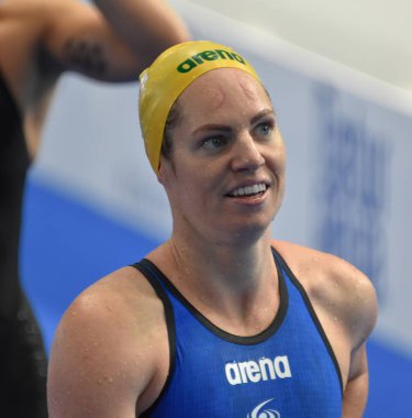 Budapeşte, Macaristan - 26 Temmuz 2017. Rekabetçi yüzücü Emily Seebohm (Aus) Yüzme 50 m sırtüstü. Fina yüzme Dünya Şampiyonası ön ısıtır Duna Arena.