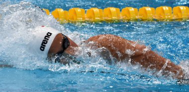 Budapeşte, Macaristan - 29 Temmuz 2017. Jakabos Zsuzsanna (Hun) karışık 4x100m serbest Final yüzme. Kısa Kulvar Yüzme Şampiyonası Duna arenada.