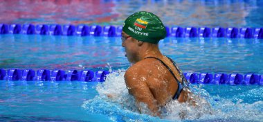 Budapeşte, Macaristan - 25 Temmuz 2017. Rekabetçi yüzücü Meilutyte Ruta (Ltu) 100m kurbağalama Final içinde. Duna arenada Fina yüzme Dünya Şampiyonası düzenlendi.