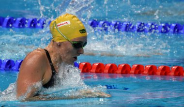 Budapeşte, Macaristan - 28 Temmuz 2017. 200 m kurbağalama Final rekabetçi yüzücü Mckeown Taylor (Aus). Duna arenada Fina yüzme Dünya Şampiyonası düzenlendi.