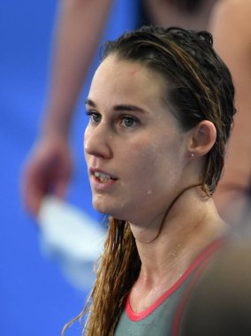 Budapeşte, Macaristan - 28 Temmuz 2017. Rekabetçi yüzücü Burian 200 m sırtüstü yüzme Katalin (Hun). Fina yüzme Dünya Şampiyonası ön ısıtır Duna Arena.