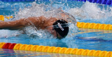 Budapeşte, Macaristan - 28 Temmuz 2017. Rekabetçi yüzücü Dressel Caeleb 100 metre yüzme Remel (ABD) kelebek. Fina yüzme Dünya Şampiyonası ön ısıtır Duna Arena.