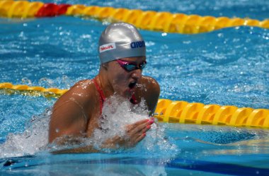 Budapeşte, Macaristan - 27 Temmuz 2017. Rekabetçi yüzücü Moravcikova Martina (Cze) 200 m kurbağalama yarı final. Duna arenada Fina yüzme Dünya Şampiyonası düzenlendi.