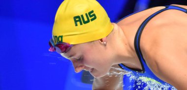 Budapeşte, Macaristan - 29 Temmuz 2017. 50 m kurbağalama yarı final rekabetçi yüzücü Hansen Jessica Leigh (Aus). Duna arenada Fina yüzme Dünya Şampiyonası düzenlendi.