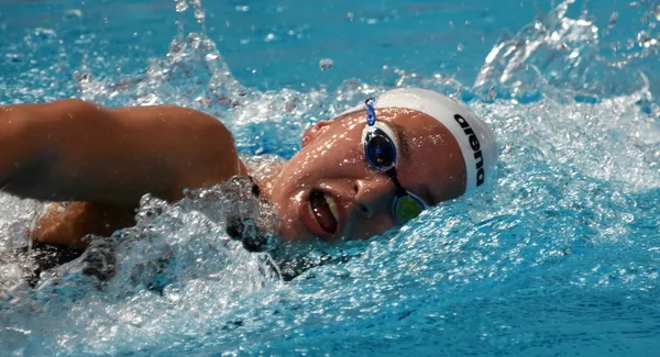 Budapeşte, Macaristan - 25 Temmuz 2017. 1500m serbest son rekabetçi yüzücü Kesely Ajna (Hun). Dünya Şampiyonası Final Duna arenada yüzme Kısa kulvar.