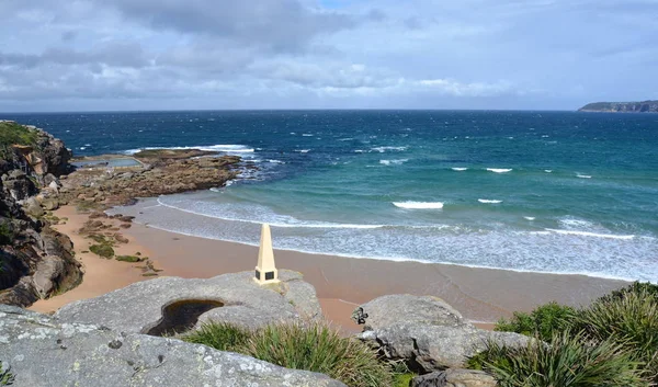 Vista North Curl Curl Praia Dia Ensolarado Cobbers Way Obelisco — Fotografia de Stock