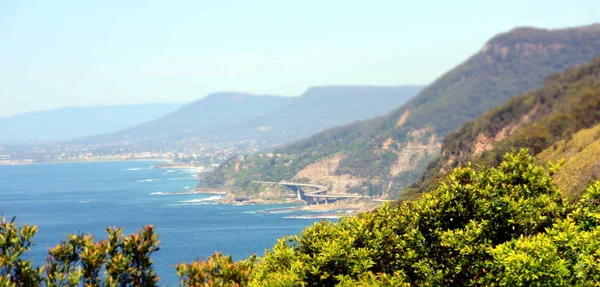 Otford uyanık panoramik manzara. Bir dengeli kapanır köprü prensibine göre Deniz Cliff köprüdür.