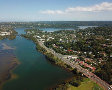 Narrabeen Gölü, Narrabeen Plajı ve Kuzey Narrabeen Rockpool, Avustralya havadan görünümü