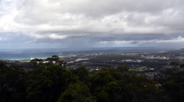 Woolgoolga, Woolgoolga Headland ve Yeni Güney Galler, Avustralya plaj Panoramik manzara. 