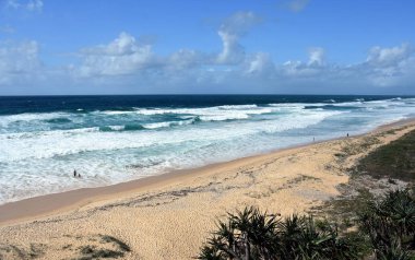 Woolgoolga, Woolgoolga Headland ve Yeni Güney Galler, Avustralya plaj Panoramik manzara. 