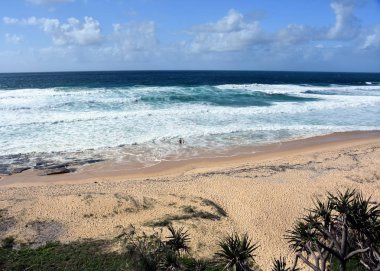 Woolgoolga, Woolgoolga Headland ve Yeni Güney Galler, Avustralya plaj Panoramik manzara. 