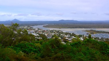 Laguna Lookout Queensland, Avustralya Sunshine Coast bölgesinde Noosa manzarasına sahiptir