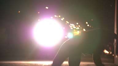 Tricker, üç el önce sparks gece şehir egzersiz
