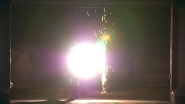 Bir şehir sokak, gece Işık Ampüller saldırılar savaş hile yapmak, telefoto çekim