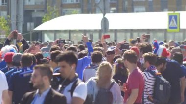 Kazan, Rusya Federasyonu - 16 Haziran 2018: FIFA Dünya Kupası 2018 - kalabalık taraftar maçtan sonra Avustralya - Fransa yürüyüş