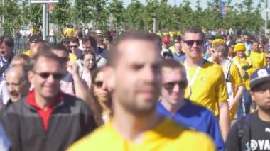 Kazan, Rusya Federasyonu - 16 Haziran 2018: FIFA Dünya Kupası 2018 - farklı ülkelerden hayranları var fan Fransa-Avustralya maç sonra