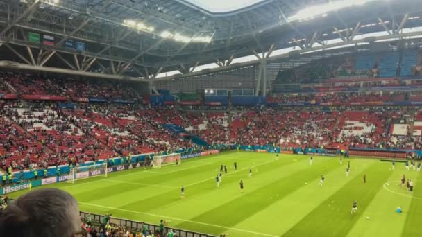 КАЗАН, РОССИЯ - 20 июня 2018 года: Стадион арены ФИФА-2018 - Казань - матч Ирам-Испания — стоковое видео