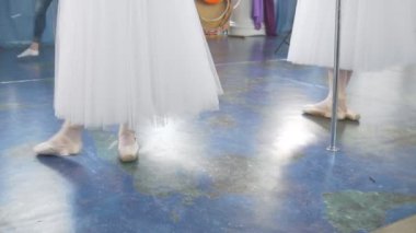 Bale dans Studio - woomans ayakları üzerinde ayakkabı