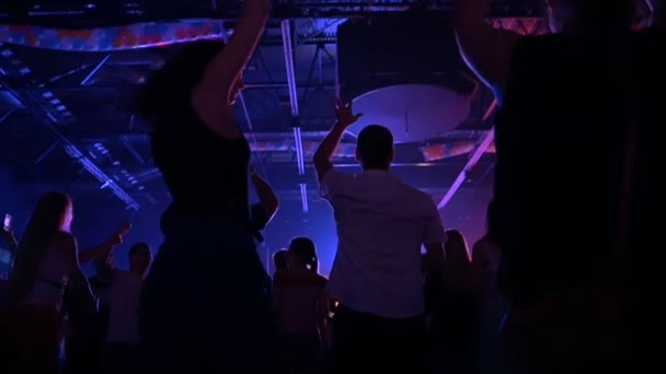 Espectadores Concierto Toma Cámara Lenta Música Danc — Vídeos de Stock