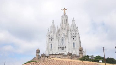 Barcelona, İspanya - Eylül 2018: Barcelona, İspanya İsa'nın kutsal kalbi Expiatory Kilisesi