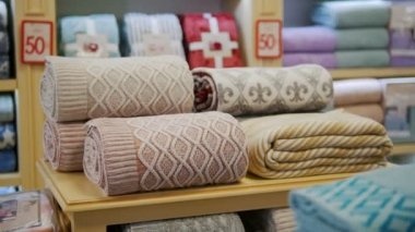 Bir görünümünü Tekstil Mağazası. Farklı kilim