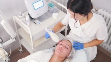 Klinikte temizlik yordamı gözenek