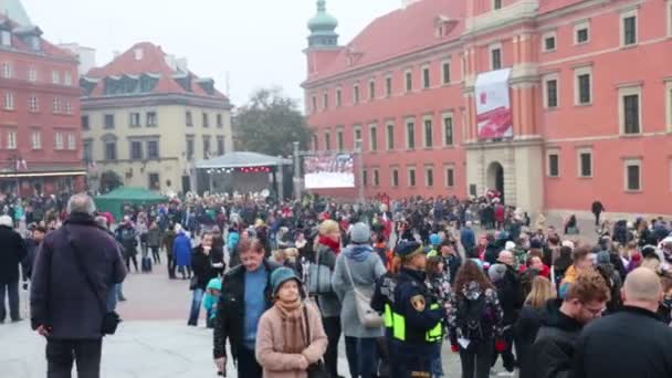 Polen Warszawa 2018 Hundraårsminnet Självständighetsdagen Polska Skara Människor Breda Skott — Stockvideo