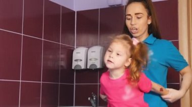 Serebral Palsili çocuk ile bir meslek. Fizik tedavi şifa