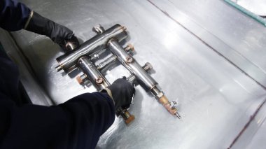 Endüstriyel üretim. Su kaynaklı detay soğutma