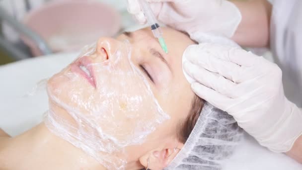 Mésothérapie Cosmetologue Faire Une Procédure Cosmétique Visage Faire Des Injections — Video